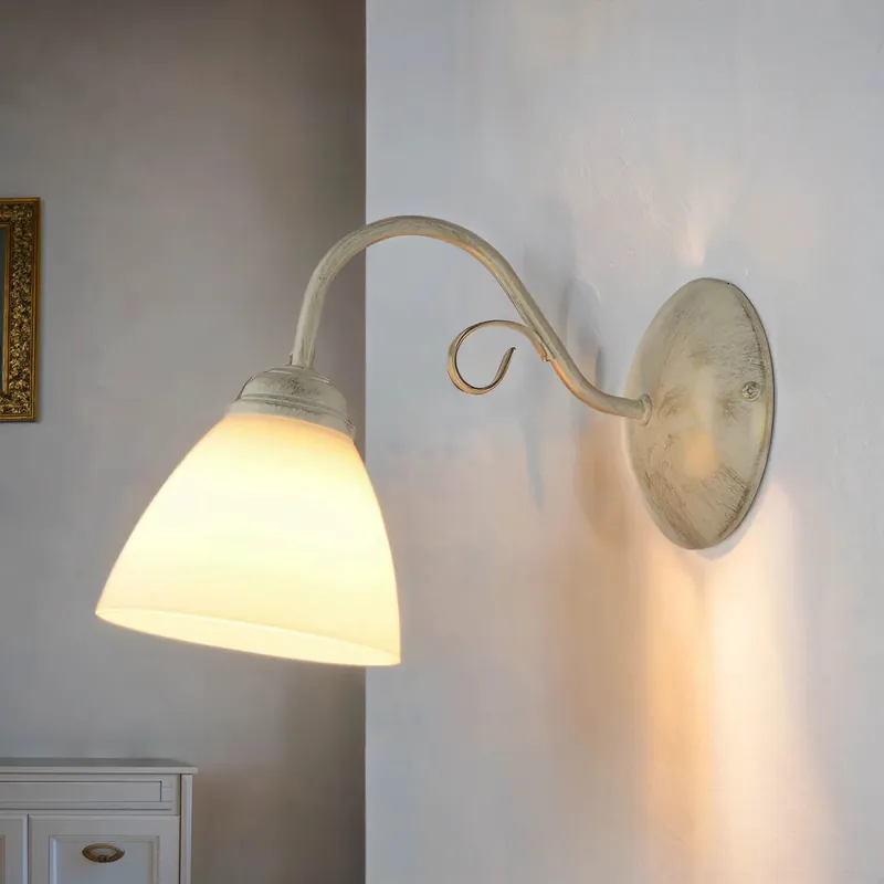 Ausverkauf Wohnliche Wandlampe LIRLIN Shabby Weiß Rustikal