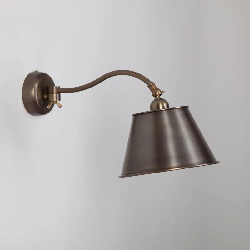 Top-Angebot OUIST Einstellbare Wandlampe aus Messing