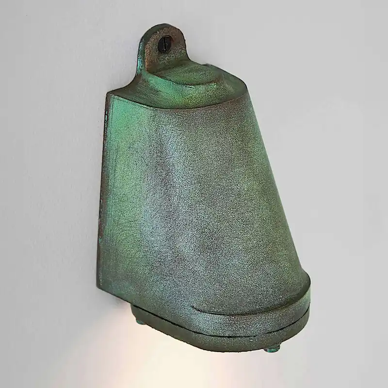 Englischer Wandstrahler 0749 aus Bronzeguss mit Verdigris Finish Ausverkauf